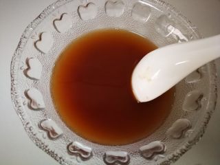 #糖醋菜#清蒸酸甜山药,加150毫升的清水，搅拌均匀。