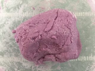 紫薯薄餐,和成面团