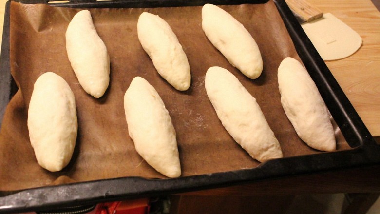 最爱面包+咖哩面包,将包好的面包，进行最后发酵一小时。