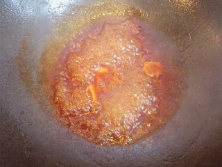 糖醋菜+糖醋藕丸,加入2勺番茄酱，少许清水，1勺白糖和1勺生抽。