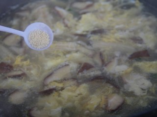 双菇蛋花汤,半勺鸡精