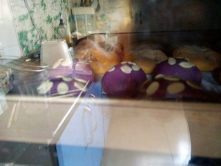 最爱面包+紫薯小面包,放烤箱，中层165度18分钟