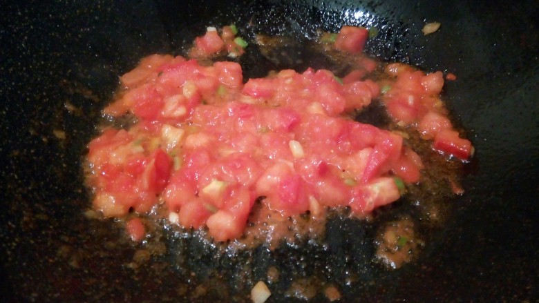 一碗面条+番茄鸡蛋粉,炒出番茄红素，