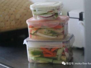 川菜经典 脆爽泡菜,密封好放在阴凉处静候15天就可以吃啦！
