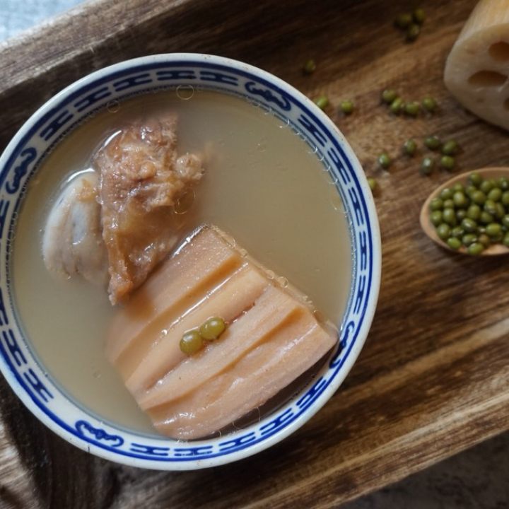 猪骨莲藕绿豆汤图片