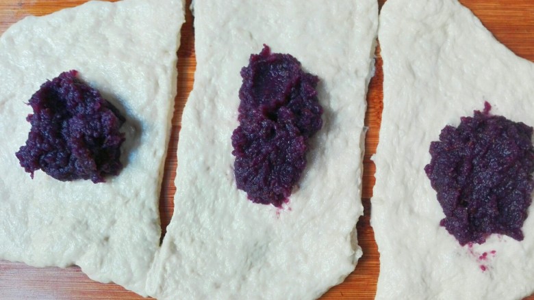 最爱面包+金桂香飘紫薯米饭面包,放上紫薯馅