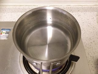 琥珀核桃,做开一锅热水
