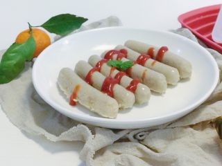 宝宝辅食：猪肉玉米肠