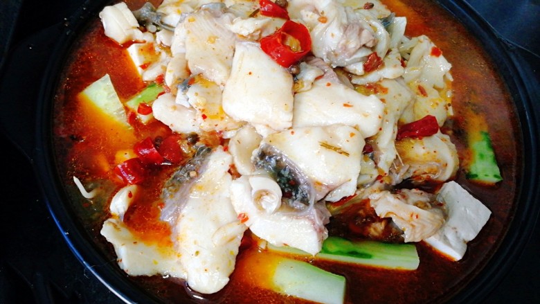 #感恩节食谱#+水煮活鱼,加入鱼片，鱼汤