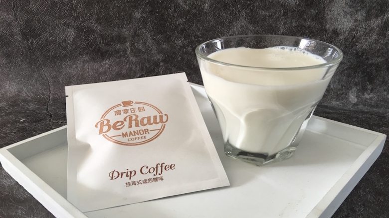 奶萃挂耳咖啡,全脂牛奶或者全脂鲜奶口味将更好，牛奶大约180ML。