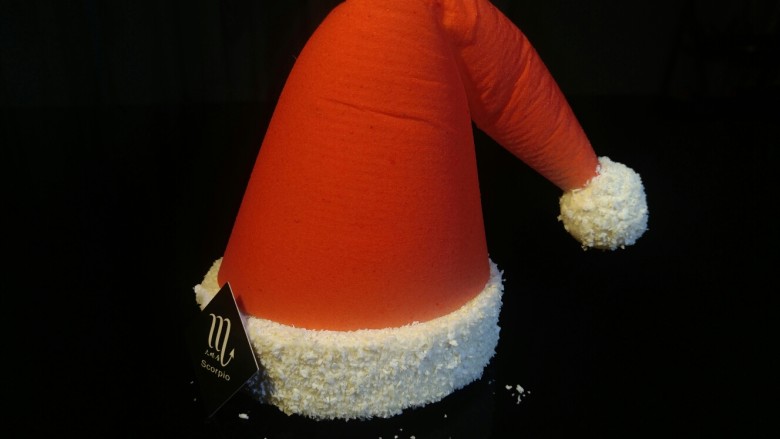 圣诞帽蛋糕,是不是跟真的一样？