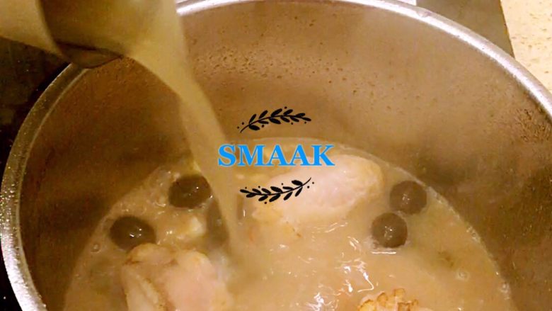 传统意式煎安康鱼,加入预先熬制好的鱼高汤