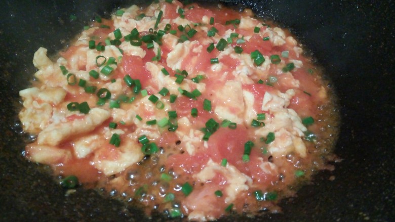 厨房挑战+素菜+ 美味西红柿炒鸡蛋,撒点葱花