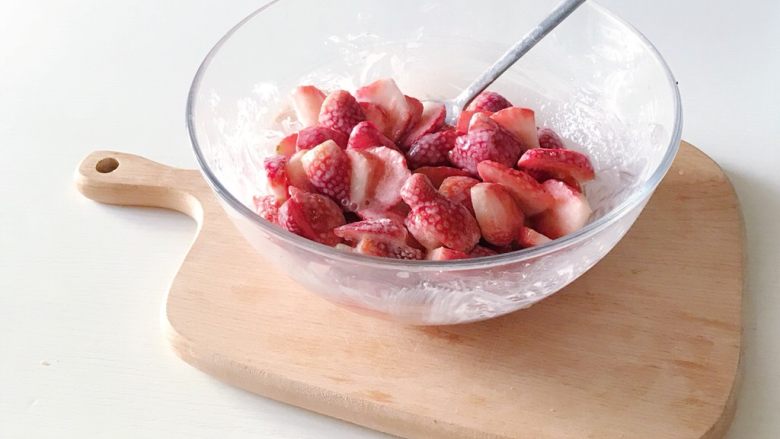 家庭版草莓派,搅拌均匀