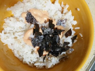低热量黑芝麻海苔饭团🍙,加入海苔