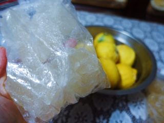 柠檬膏（电压力锅版本）,这次的柠檬膏用了400g黄冰糖跟100g普通冰糖，成品酸酸的很喜欢。