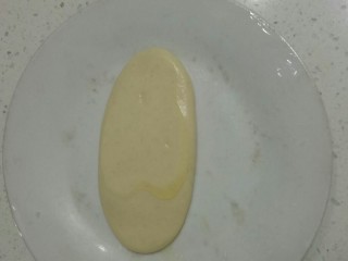 砂锅什锦烩面,烩面片1片从冰箱取出。