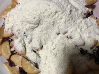 网红雪花酥,奶粉混合在饼干里
