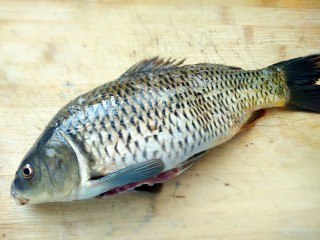 麻辣水煮鱼,准备好一条野生鲤鱼或草鱼