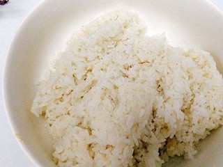 炒饭秀+什锦蛋炒饭,米饭，孩子吃煮软些