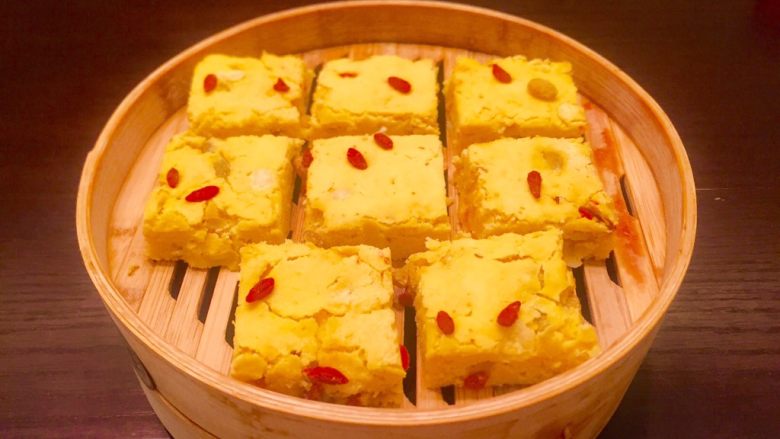 竹香桂花香味浓➕黄豆渣绿豆糕,切成小块趁热吃更好吃，