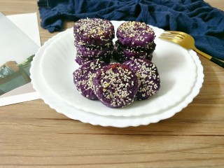 紫薯芝麻饼,成品