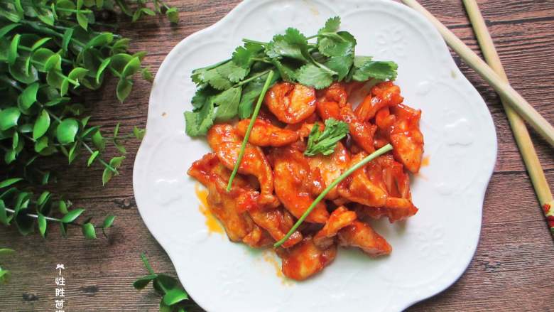 茄汁鸡片,非常简单的一道家常菜，大家可以学起来哦，做给家人吃。