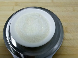 火龙果酸奶蛋糕,白糖70克