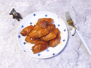 吃鸡+吮指烤鸡翅,出炉～