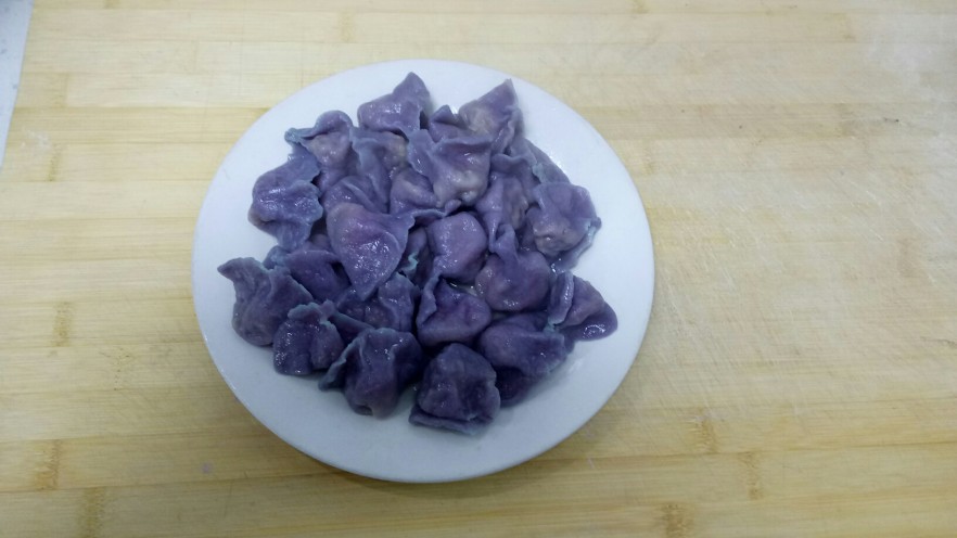 紫甘蓝牛肉香菇饺子

紫气东来