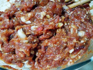 冬至的饺子～韭菜猪肉饺子,搅拌均匀