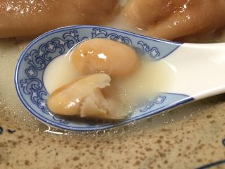 四川+老妈蹄花,白芸豆也很软烂，无法形容这个好吃程度啦！