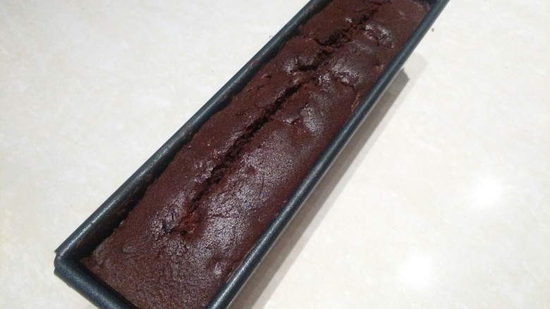 蔓越莓巧克力磅蛋糕,烤箱180℃30分钟