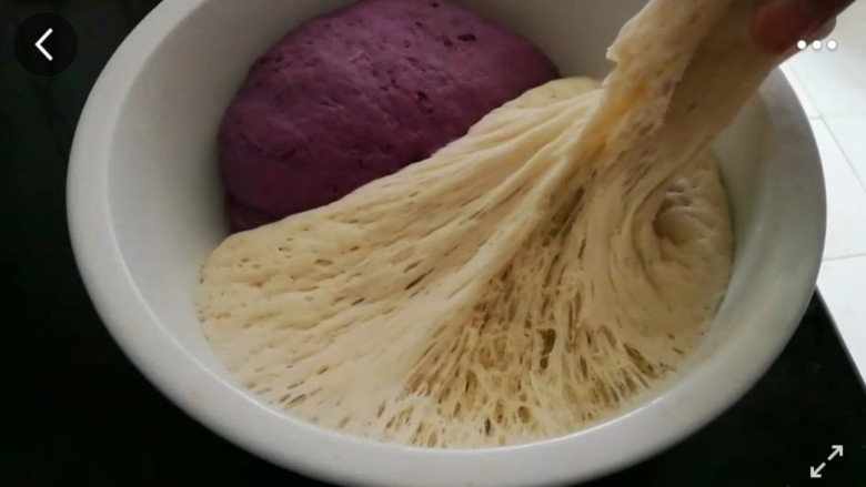 紫薯红薯包子（杂粮馒头）,发酵好的面团
