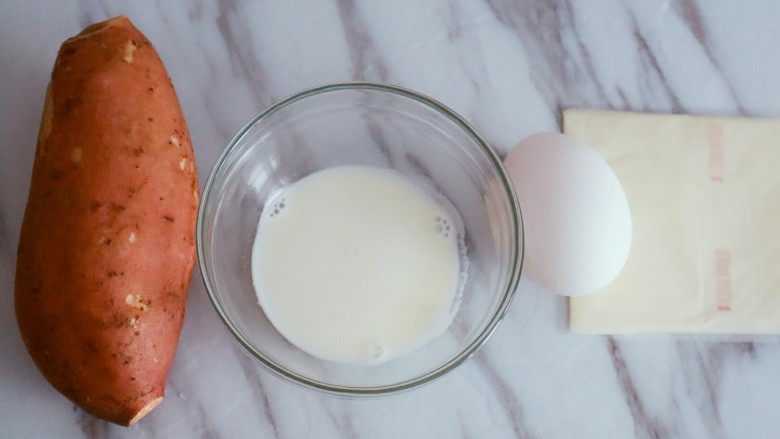 奶香芝士焗红薯（地瓜）,准备好所需要的食材