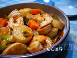 玉子豆腐虾,出锅盛盘