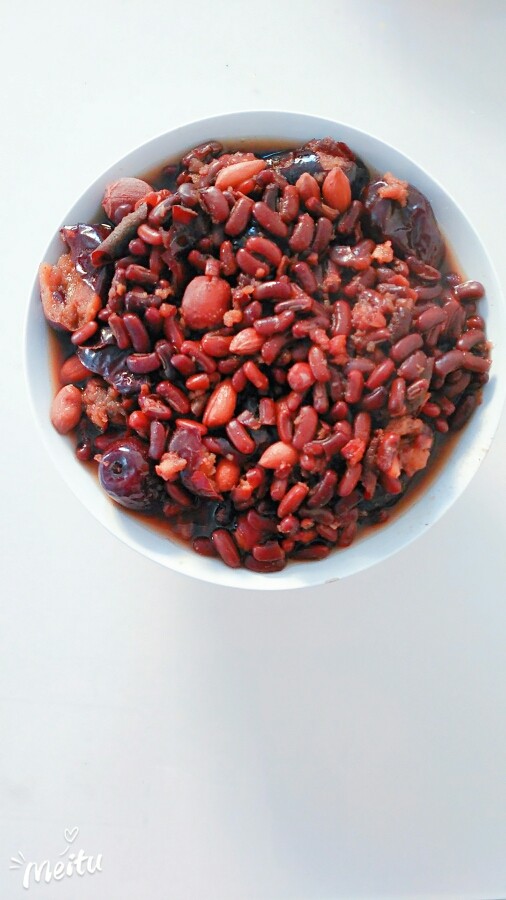 红豆红枣莲子饭,出锅，直接吃，没有什么比食补更好的