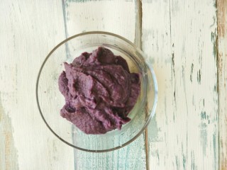 紫薯马蹄糕,料理机10秒成紫薯泥