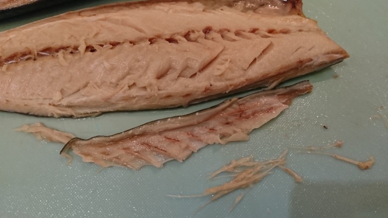 鯖魚味增煮,魚刺都處理乾淨了！