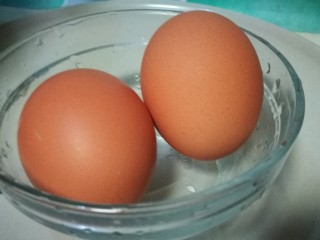 微波炉美食＋花蛤蒸蛋,两个鸡蛋