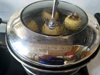 豆沙柿饼,大火烧开后转中小火，一共蒸20分钟