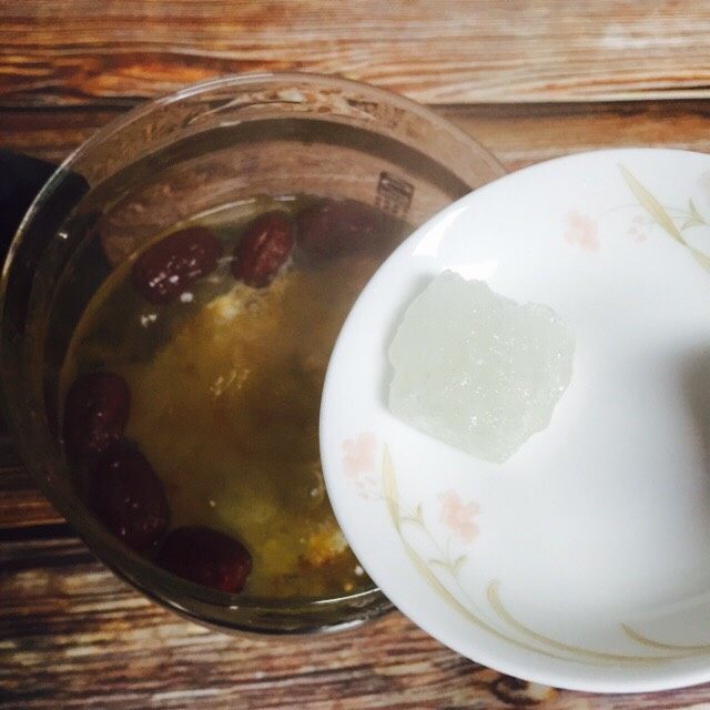 红枣桃胶桂圆汤～养生壶版,15分钟后加入冰糖