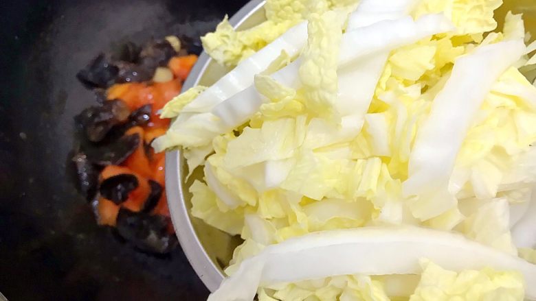 魏兄最喜欢吃的面疙瘩汤系列の四色,入大白菜