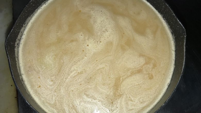 牛骨浓汤—苏泊尔精钢球釜鲜呼吸100快速电压力锅SY-50HC18Q食谱,把搅烂的汤过滤一下，如果用的是破壁机可以忽略过滤。