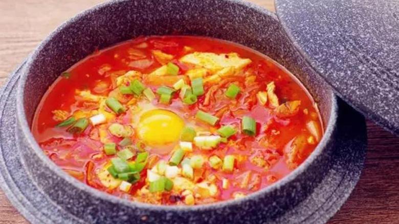 色“诱”你的胃----一碗热乎乎的韩式泡菜锅