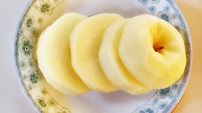 苹果甜甜圈,切成如图的薄片，我一个苹果切了五片