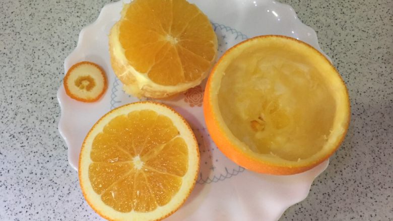 橙香蒸蛋,挖好的样子