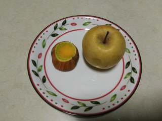 金瓜苹果米糊,准备南瓜和苹果