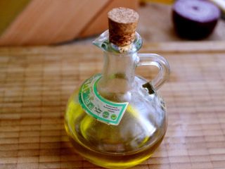 香爆咖喱花蛤,这是我用的西班牙橄榄油