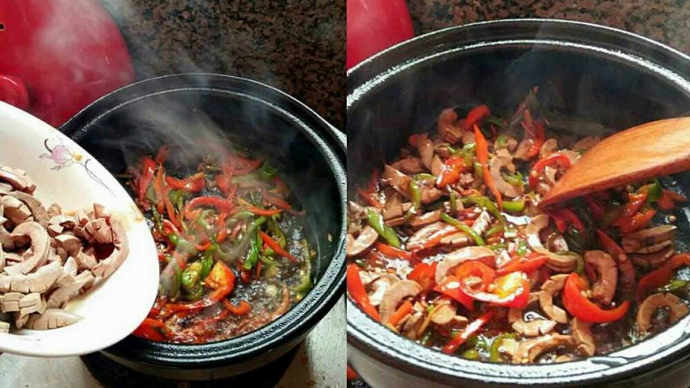 《爆炒腰花》,待青椒丝变色了，倒入腌制好的猪腰，炒2分钟，调味，即可出锅